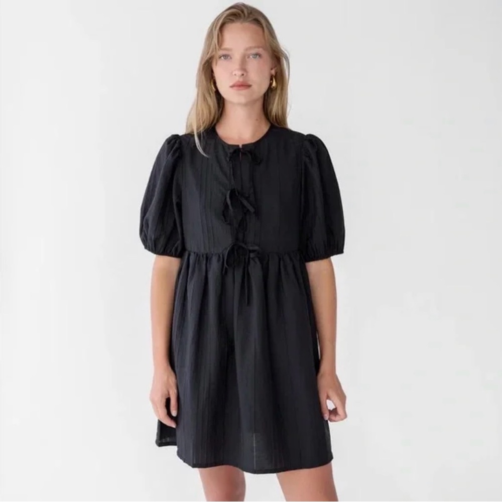 OAK + FORT Black Puff Sleeve Tie-Front Babydoll Mini Dress Medium